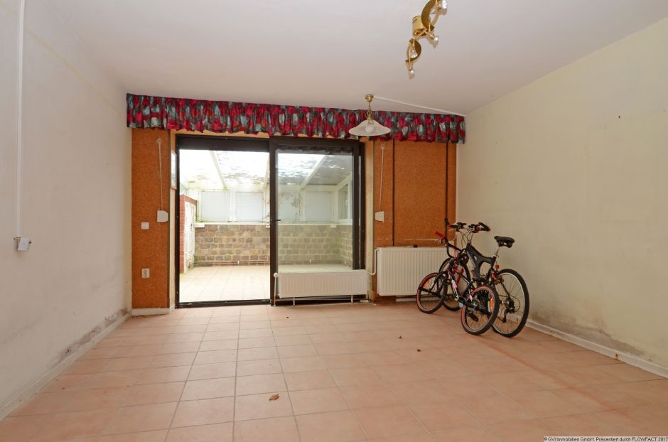 Zimmer vor Wintergarten